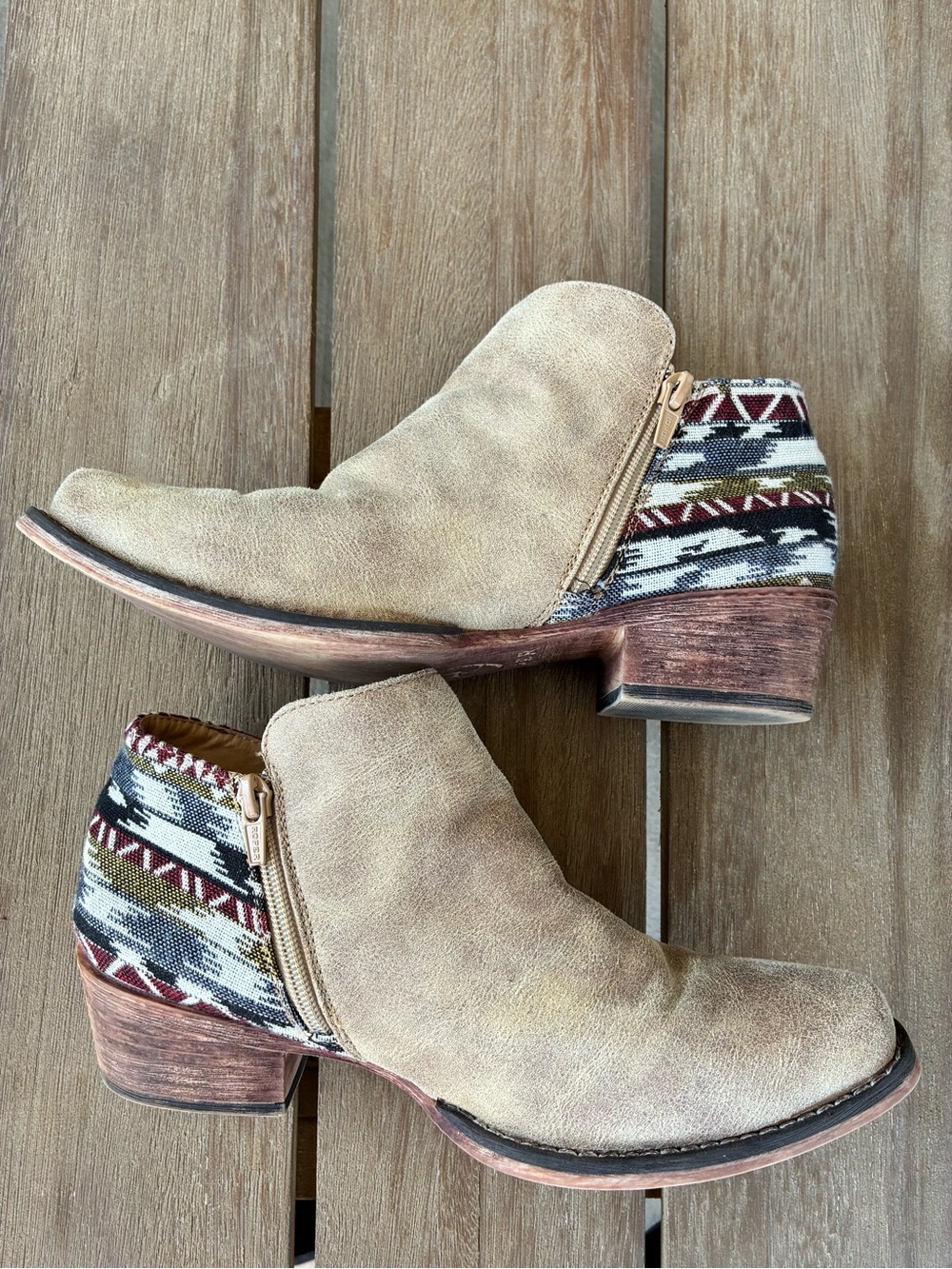 Roper Woven Accent Beige Suede Ankle Booties - Women size 8